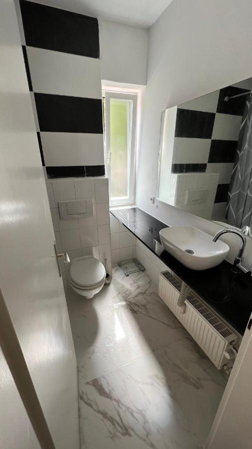 Cozy And Modern 1 Bedroom 3 Room Apartment Wiesbaden Dış mekan fotoğraf